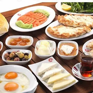 oteli̇ zi̇yaret edi̇n