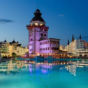 Titanic Mardan Palace 5* Antália